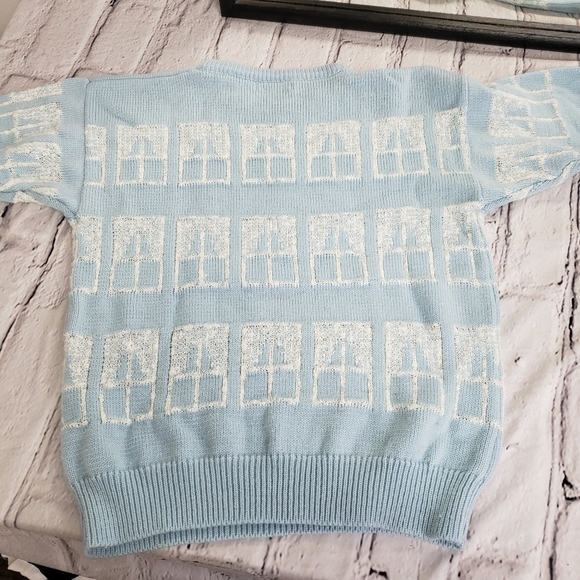 Vintage White Stag Short Sleeve Sweater Baby Blue & White Window Design VGUC M - Picture 11 of 11